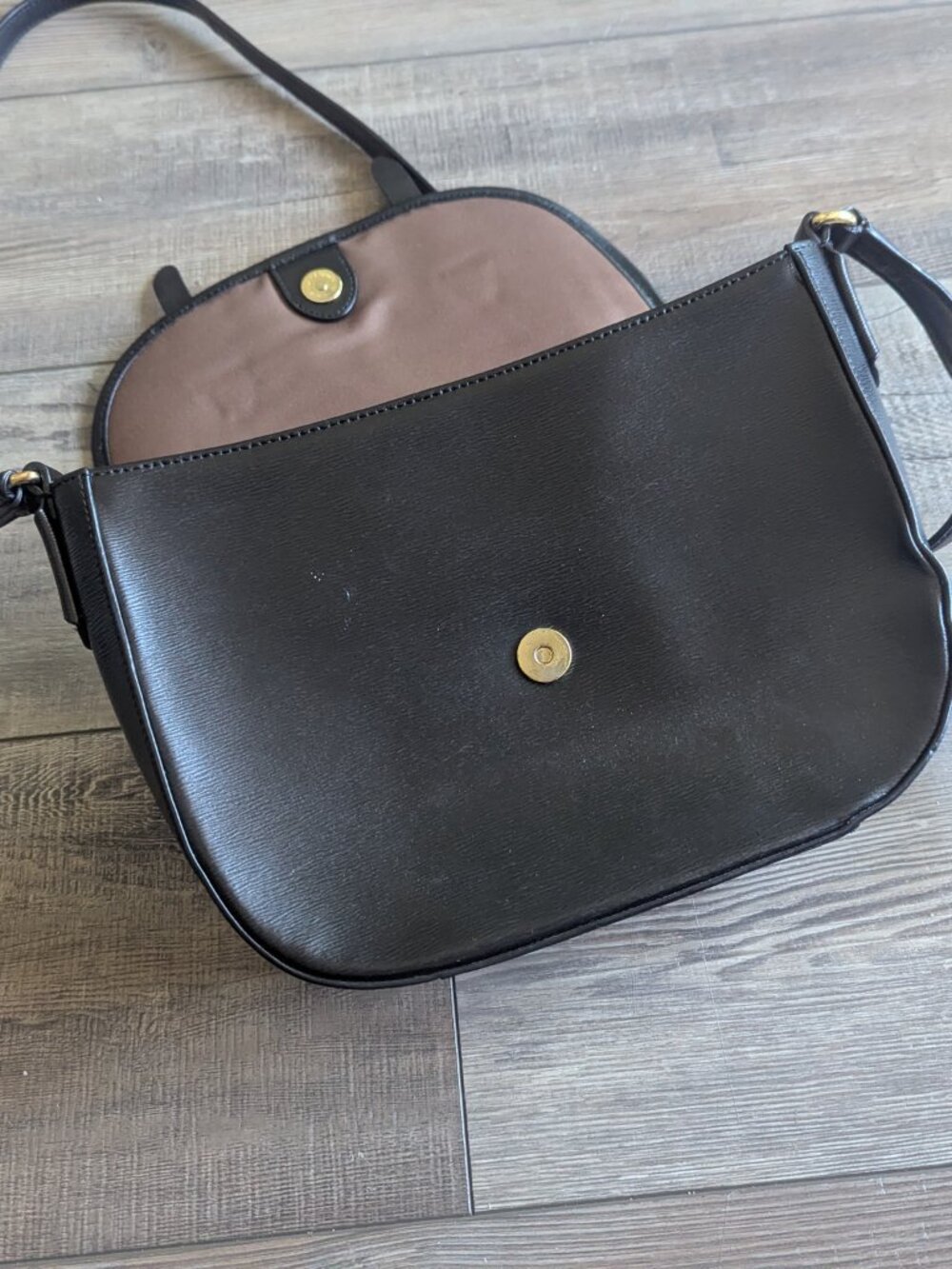 Lauren Ralph Lauren Tate Textured Leather Flap Crossbody Bag Black Gold - Picture 6 of 16